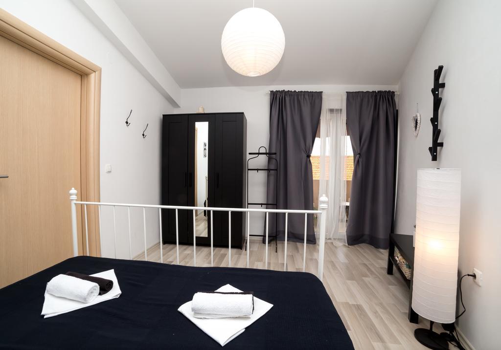 Apartments Zara Petrcane Exteriör bild